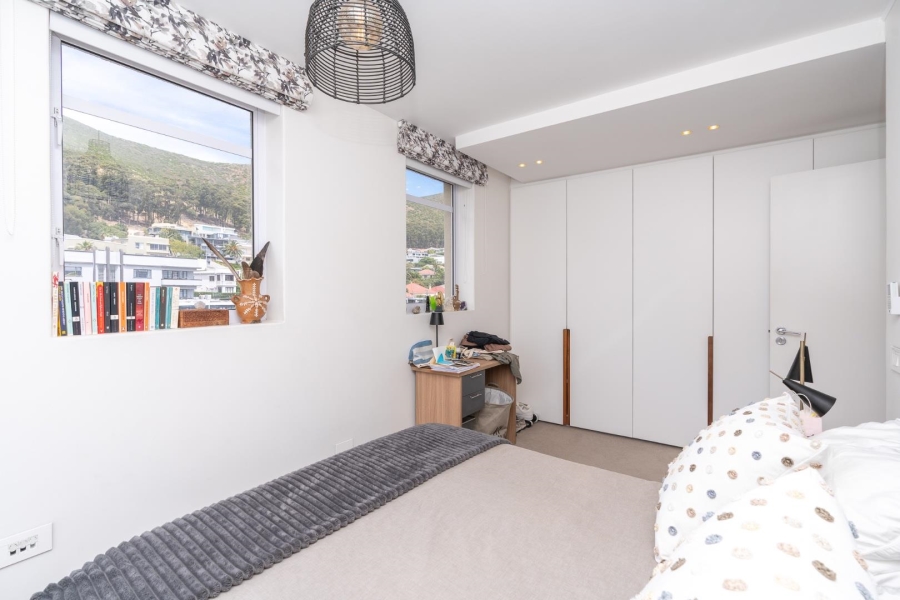 To Let 4 Bedroom Property for Rent in Fresnaye Western Cape